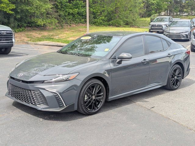 Used 2026 Toyota Camry SE w/ Convenience Package FWD image 3