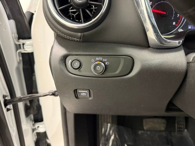 Used 2023 Chevrolet Blazer LT w/ Midnight/Sport Edition FWD image 18