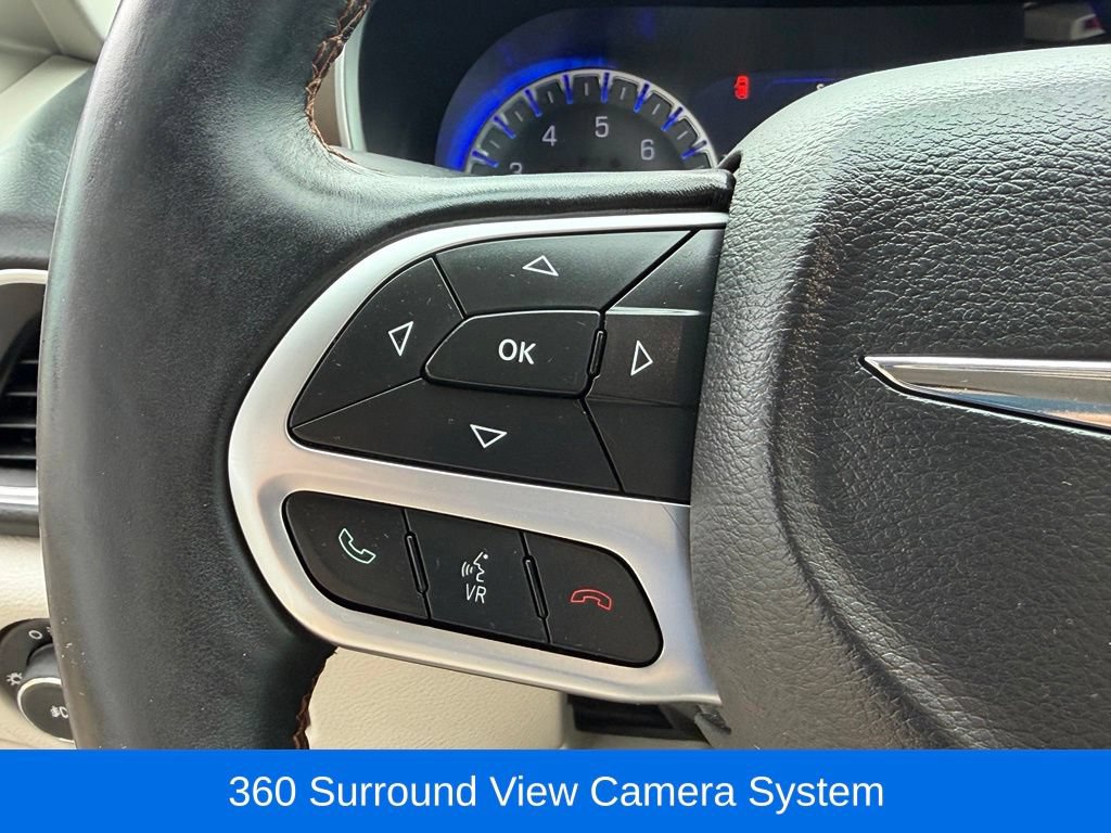 Used 2017 Chrysler Pacifica Touring-L Plus w/ Advanced Safetytec Group FWD image 25