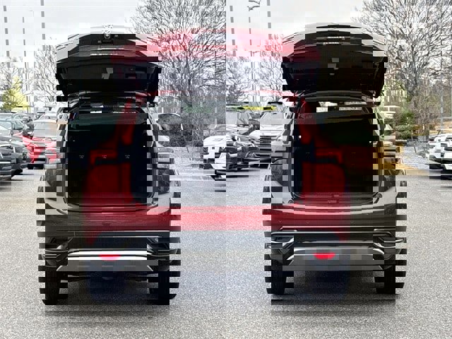 Used 2023 Buick Envision Essence w/ Sport Touring Package image 10