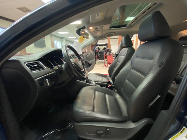 Used 2017 Volkswagen Jetta SEL image 18