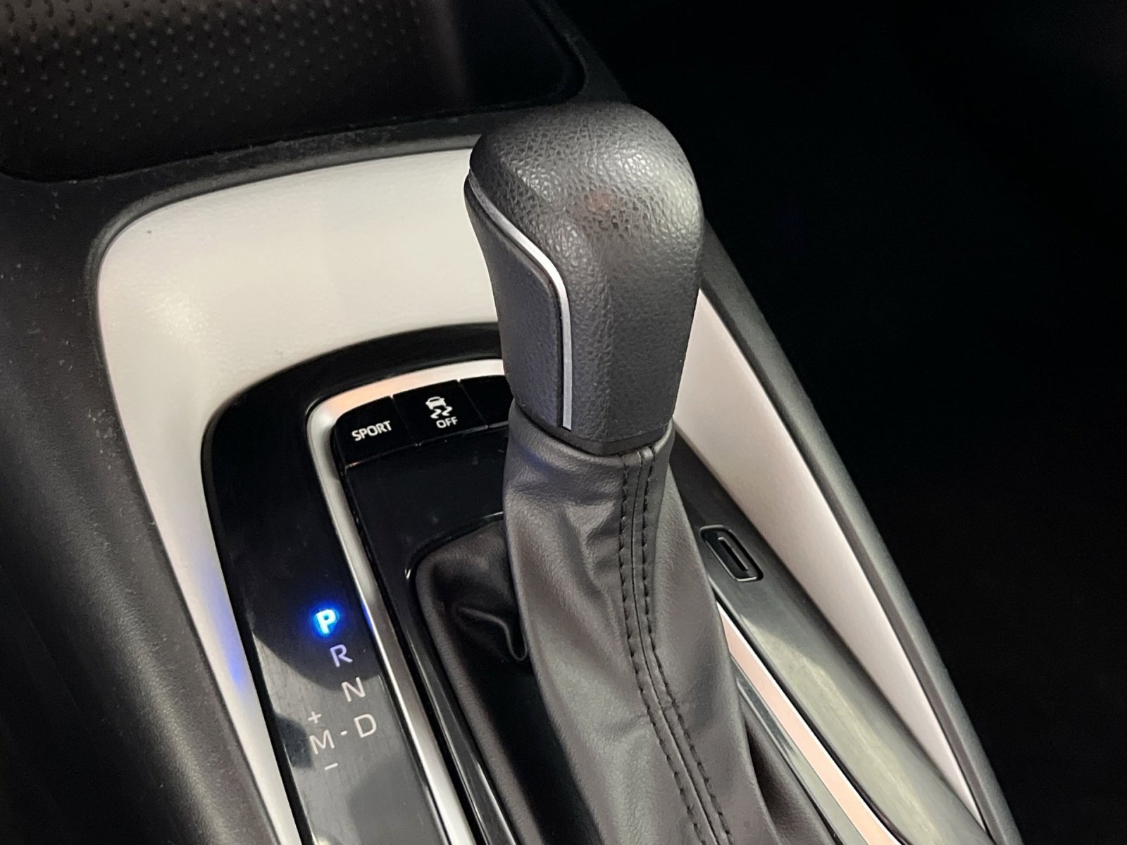 Used 2022 Toyota Corolla SE image 17