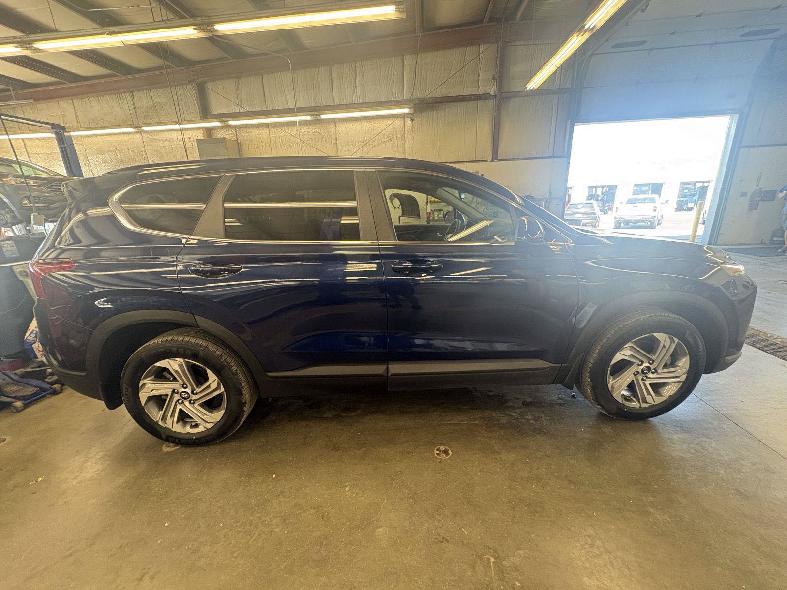Used 2023 Hyundai Santa Fe SE FWD image 6