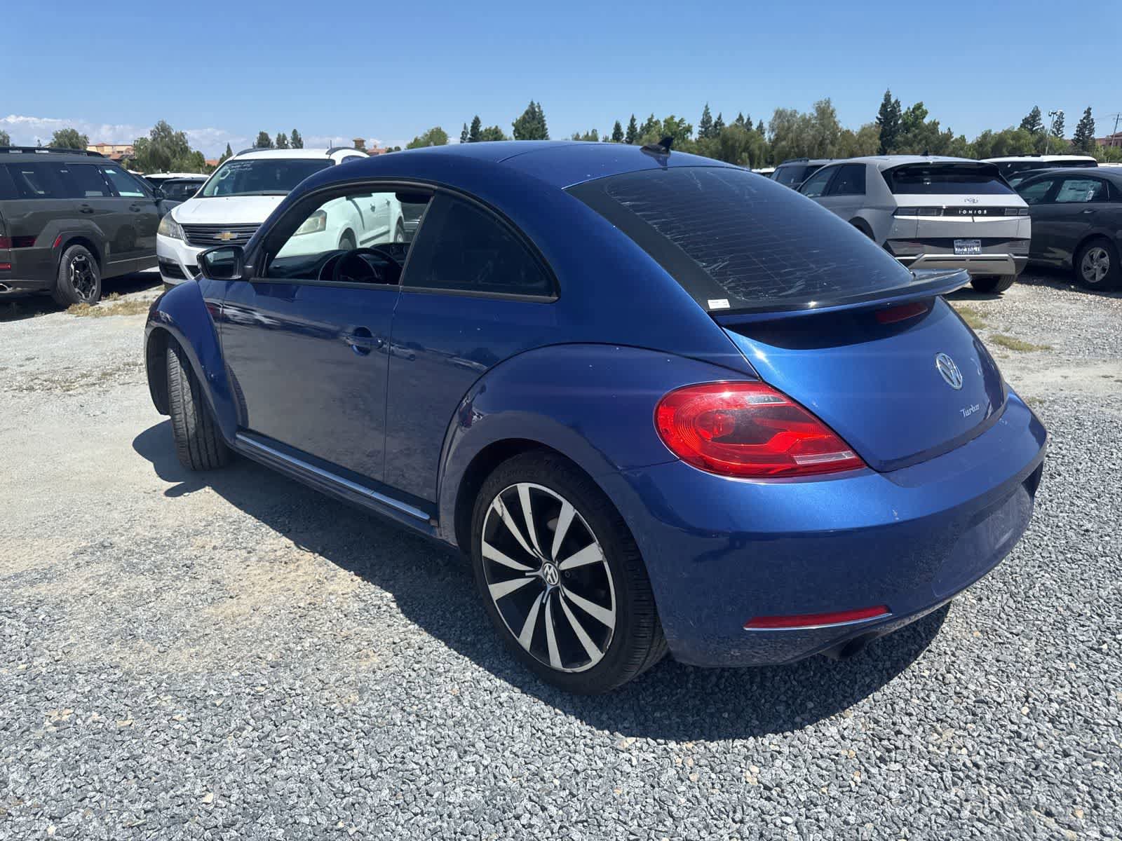 Used 2012 Volkswagen Beetle Turbo FWD image 7
