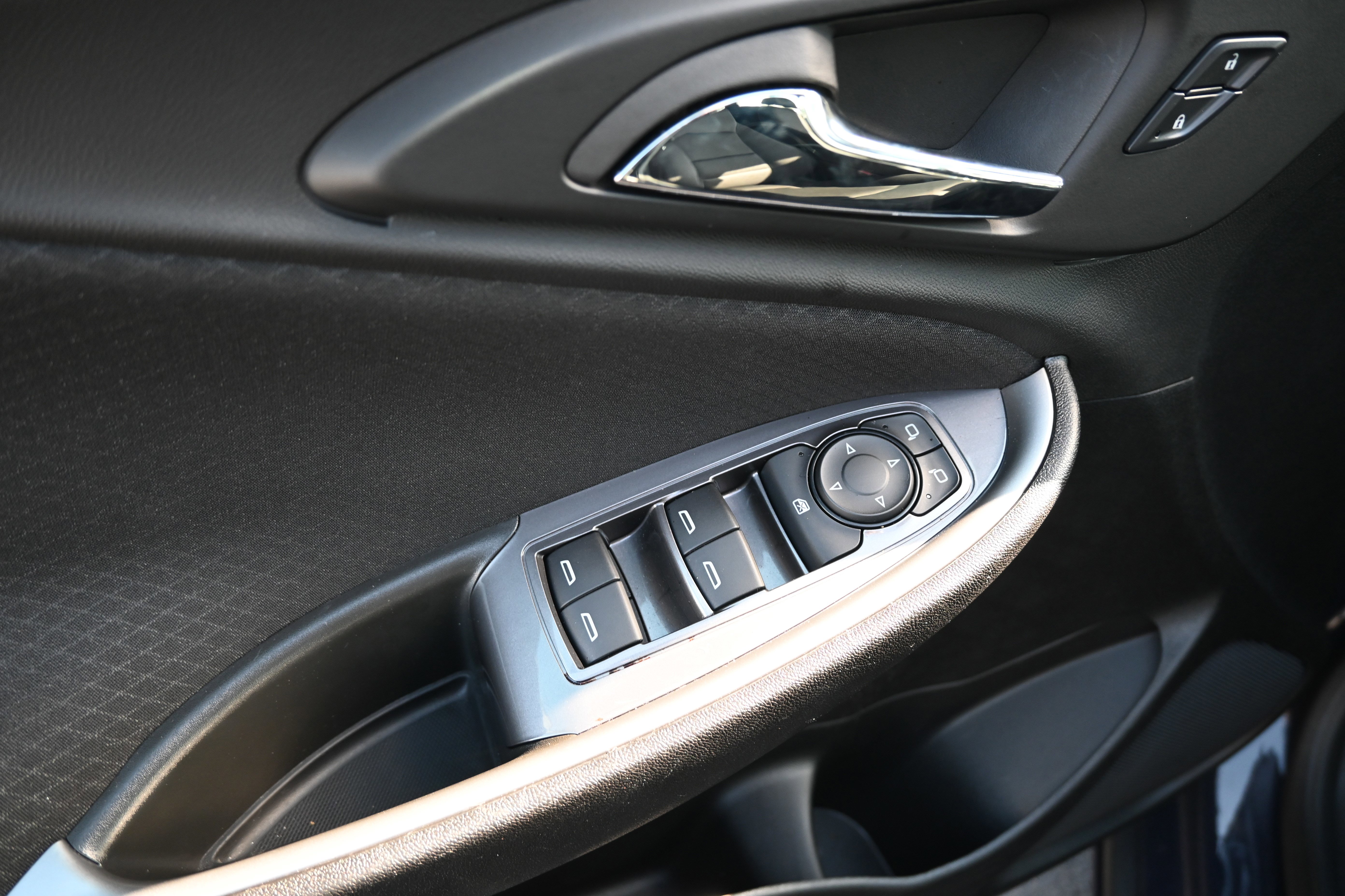 Used 2025 Chevrolet Malibu RS image 16