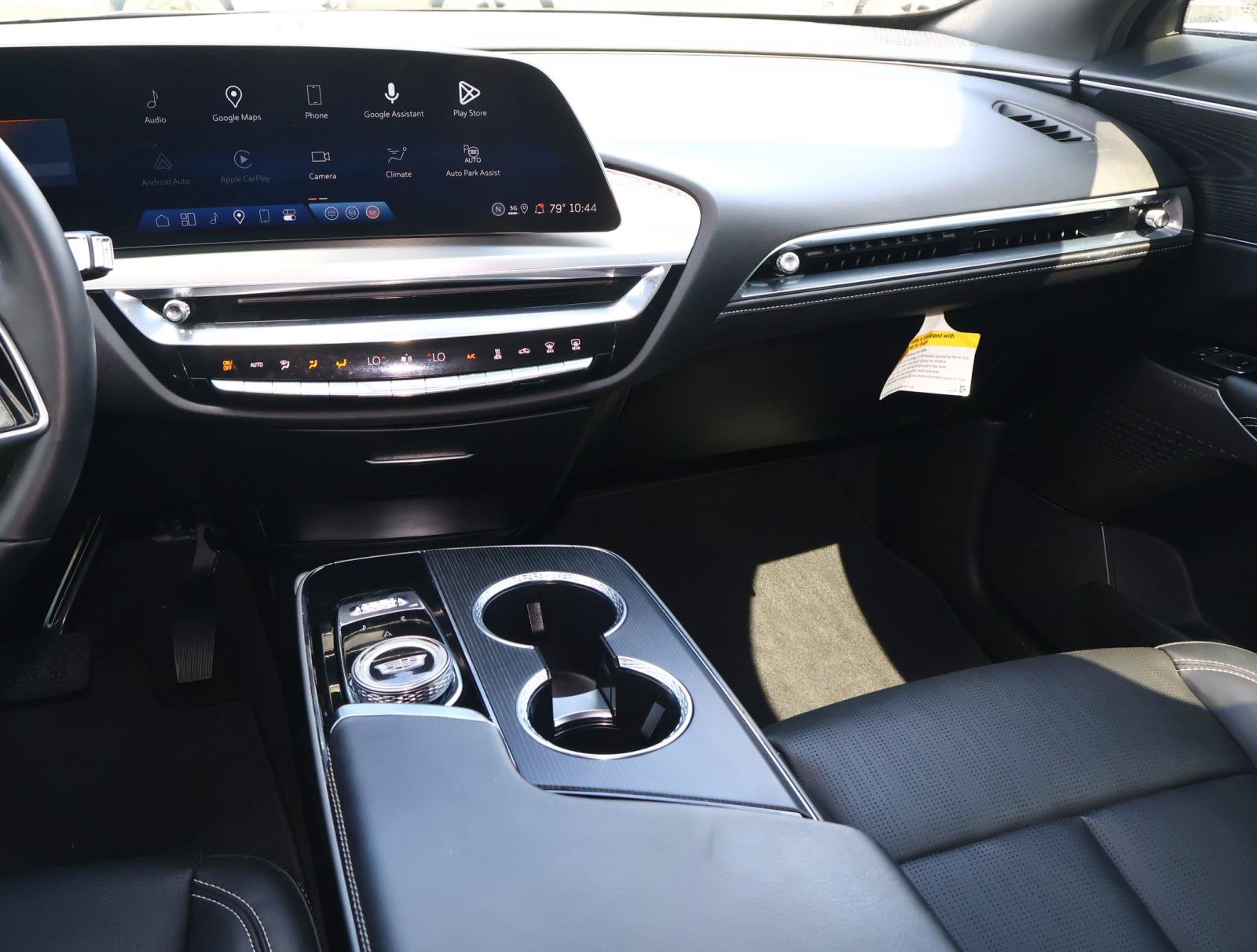 Used 2024 Cadillac Lyriq Luxury RWD image 16