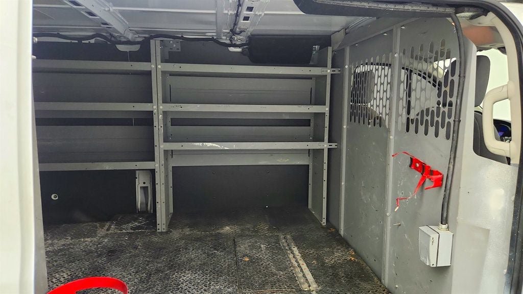 Used 2019 Ford Transit 150 130 Low Roof RWD image 24