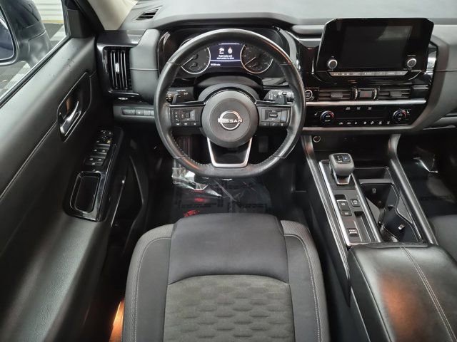 Certified 2022 Nissan Pathfinder SV FWD image 11