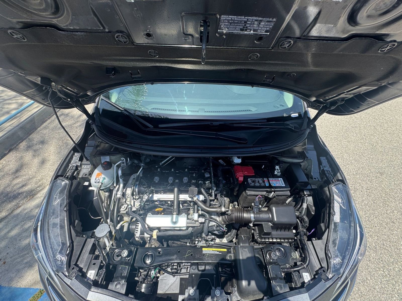 Used 2025 Nissan Versa SV FWD image 31