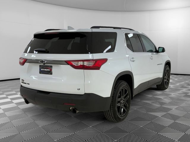 Used 2020 Chevrolet Traverse LT w/ LPO, Blackout Package image 3