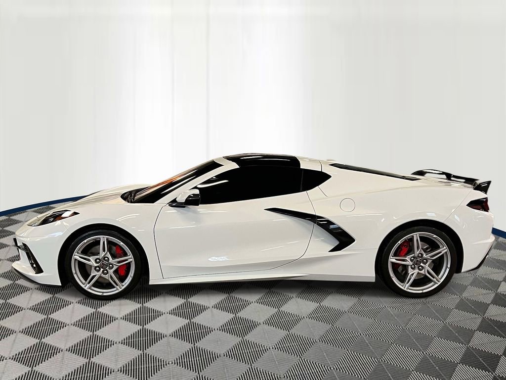 Used 2023 Chevrolet Corvette Stingray Preferred Cpe w/ Z51 Performance Package RWD image 2