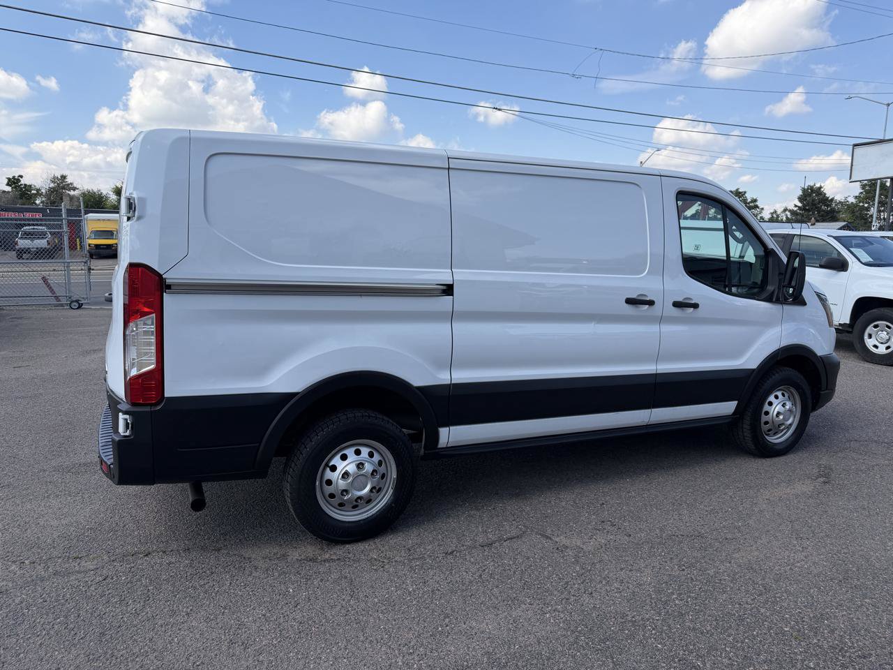 Used 2023 Ford Transit 250 Low Roof AWD image 10