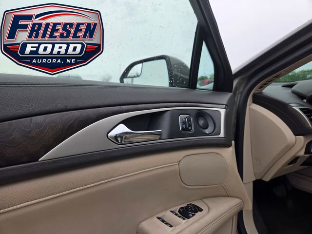 Used 2017 Lincoln MKZ Select AWD/4WD image 10