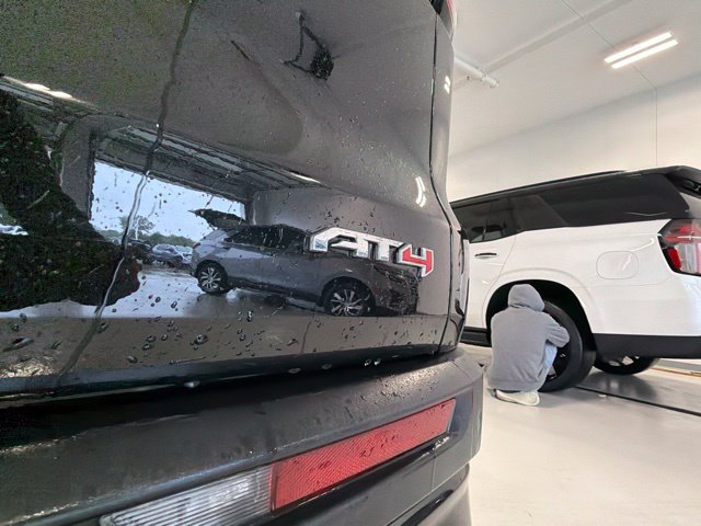 Certified 2024 GMC Acadia AT4 w/ Luxury Package AWD/4WD image 12