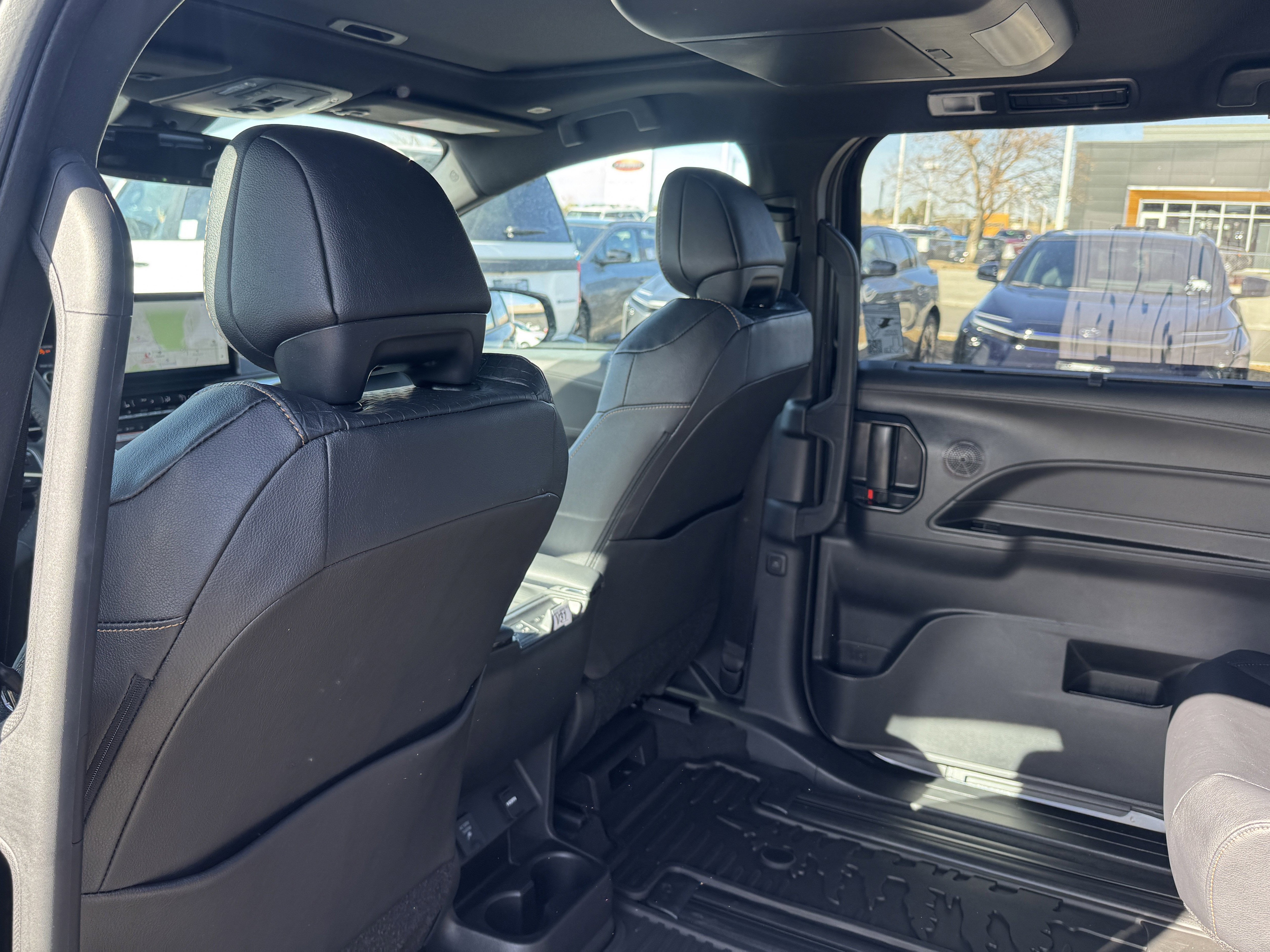 New 2026 Toyota Sienna XLE Woodland Edition AWD/4WD image 15