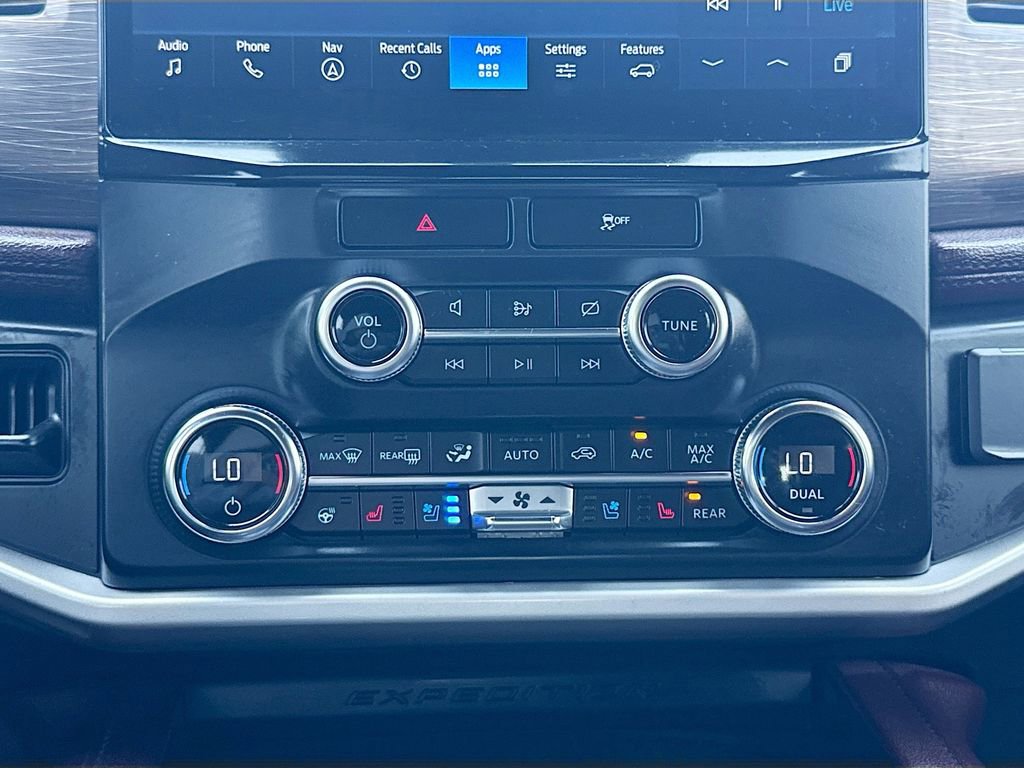 Used 2022 Ford Expedition Limited image 21