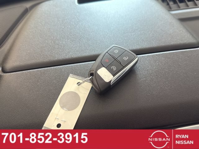 Used 2024 GMC Canyon AT4 w/ Canyon Safety Plus Package AWD/4WD image 9