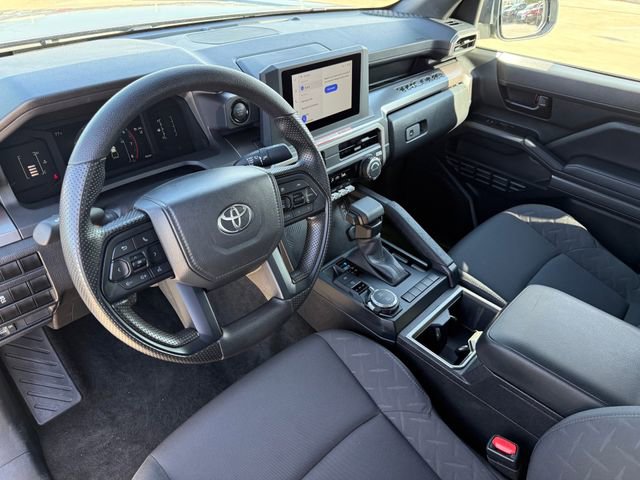 Used 2025 Toyota Tacoma SR5 image 9