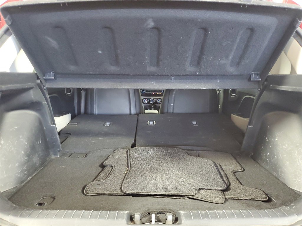 Used 2024 Hyundai Venue SEL image 27