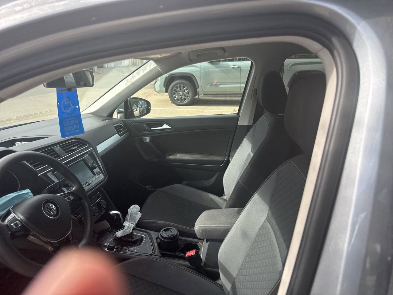 Used 2021 Volkswagen Tiguan S FWD image 9