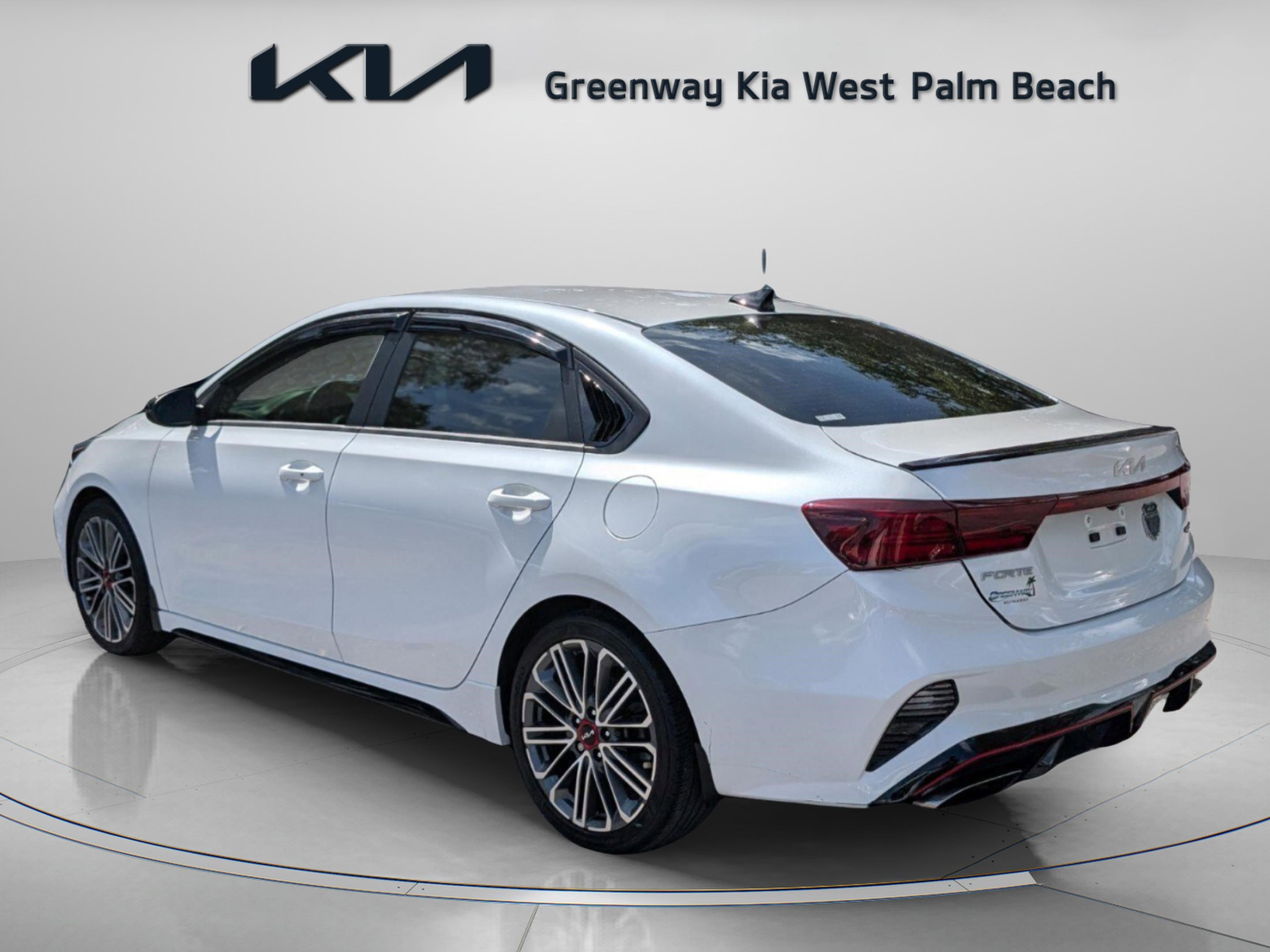 Used 2024 Kia Forte GT FWD image 5