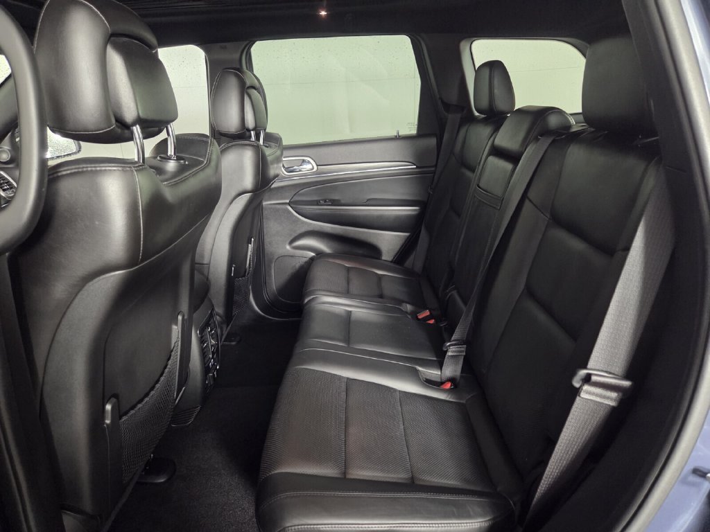 Used 2021 Jeep Grand Cherokee Limited w/ Luxury Group II RWD image 32