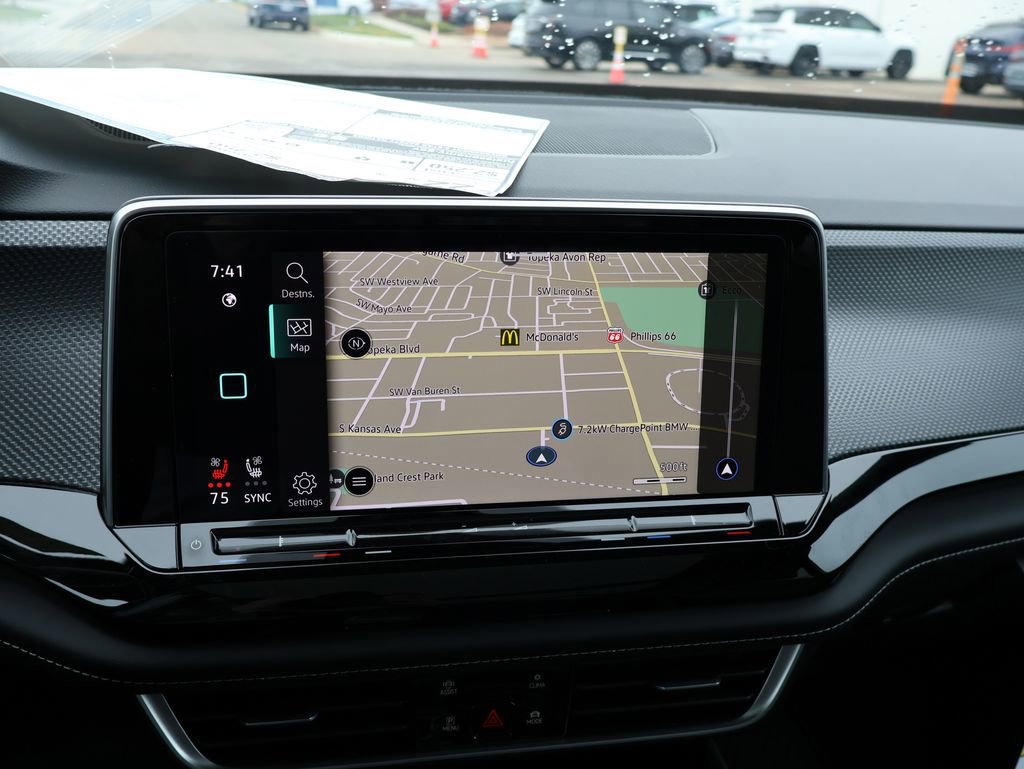 New 2026 Volkswagen Atlas Cross Sport SEL Premium R-Line image 25