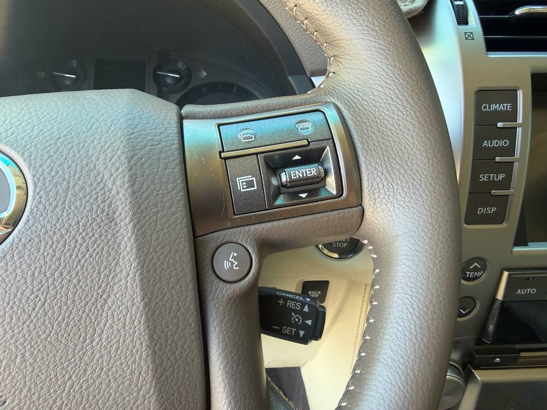 Used 2012 Lexus GX 460 AWD/4WD image 28