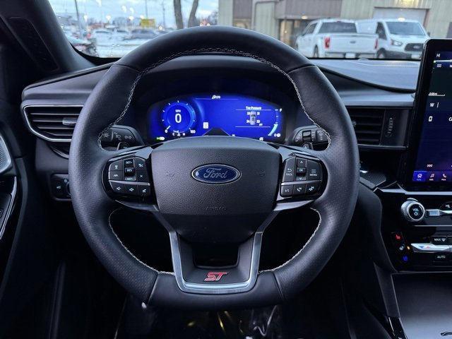 Certified 2022 Ford Explorer ST w/ Equipment Group 401A image 33