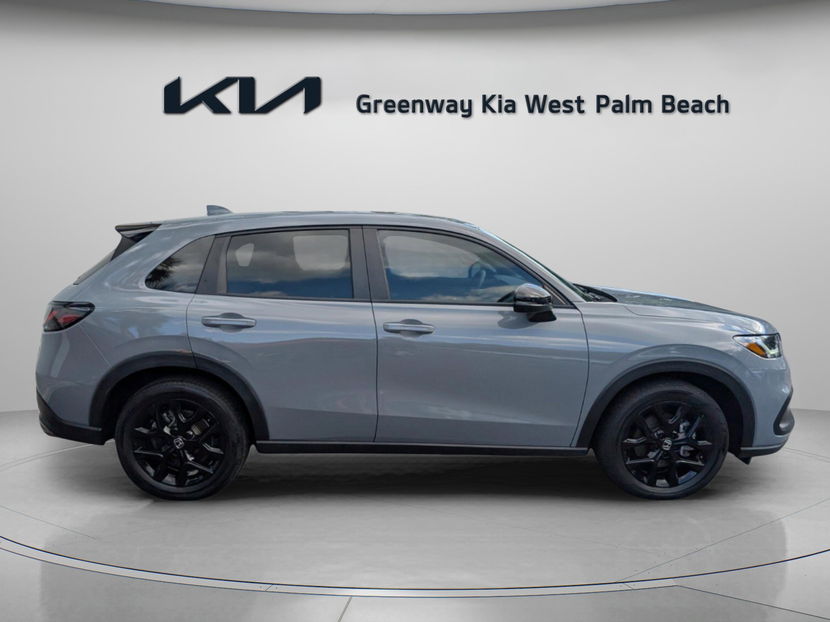 Used 2024 Honda HR-V Sport image 9