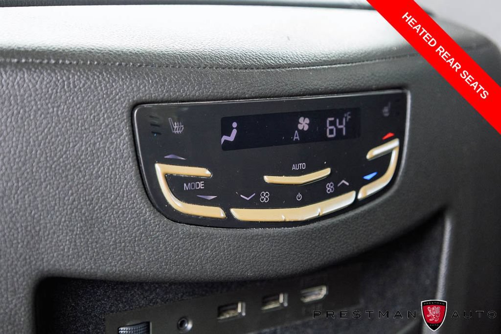 Used 2020 Cadillac Escalade Premium Luxury AWD/4WD image 11