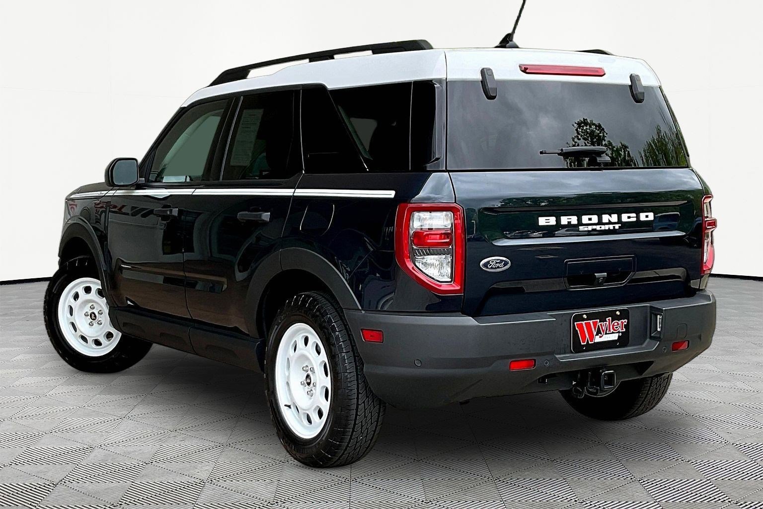 Used 2023 Ford Bronco Sport Heritage w/ Heritage Convenience Package AWD/4WD image 4