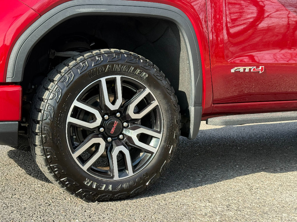 Used 2022 GMC Sierra 1500 AT4 w/ AT4 Premium Package image 17