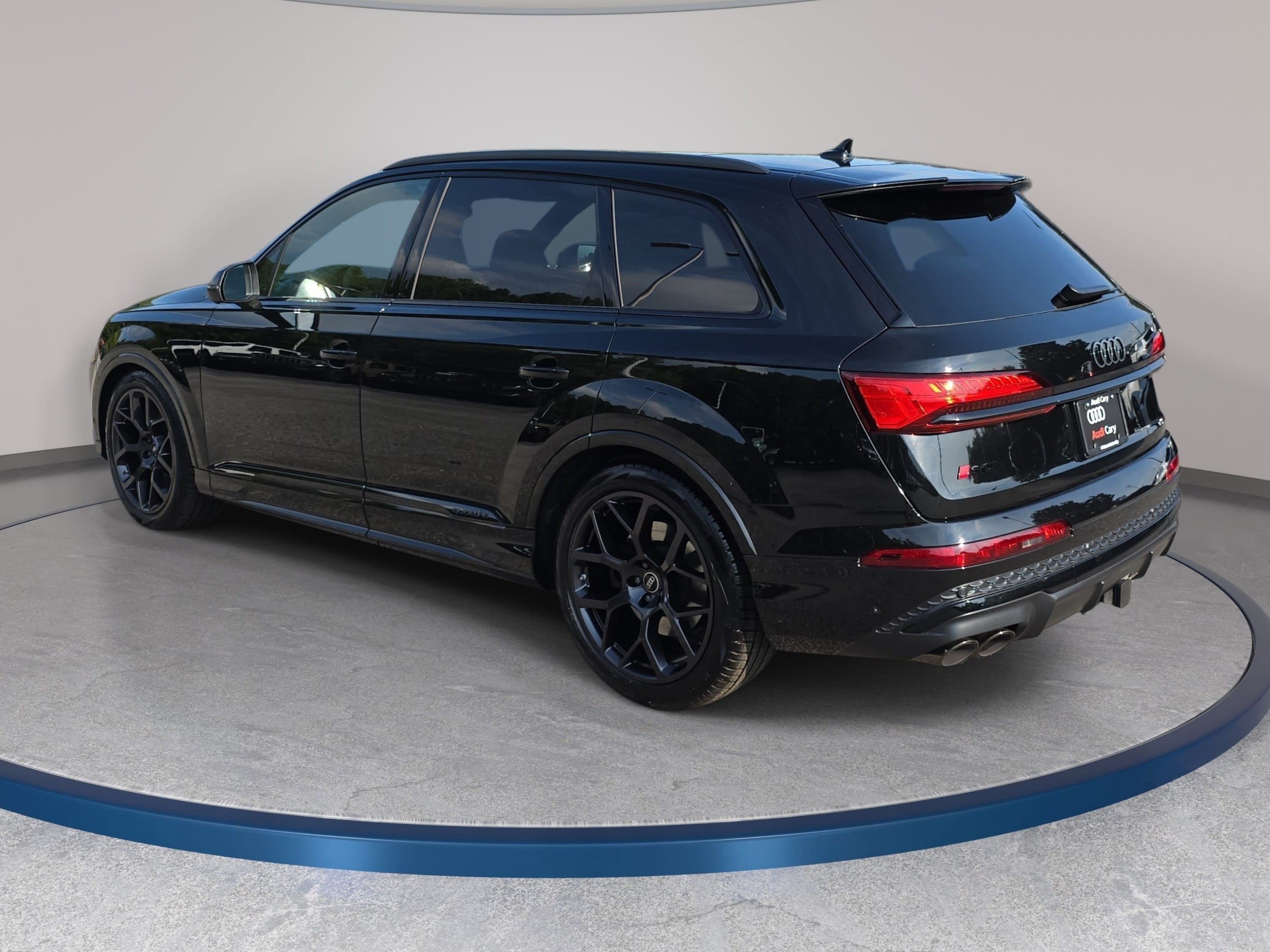 New 2026 Audi SQ7 Premium Plus AWD/4WD image 7