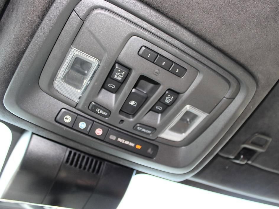 Used 2024 GMC Sierra 2500 Denali Ultimate AWD/4WD image 40