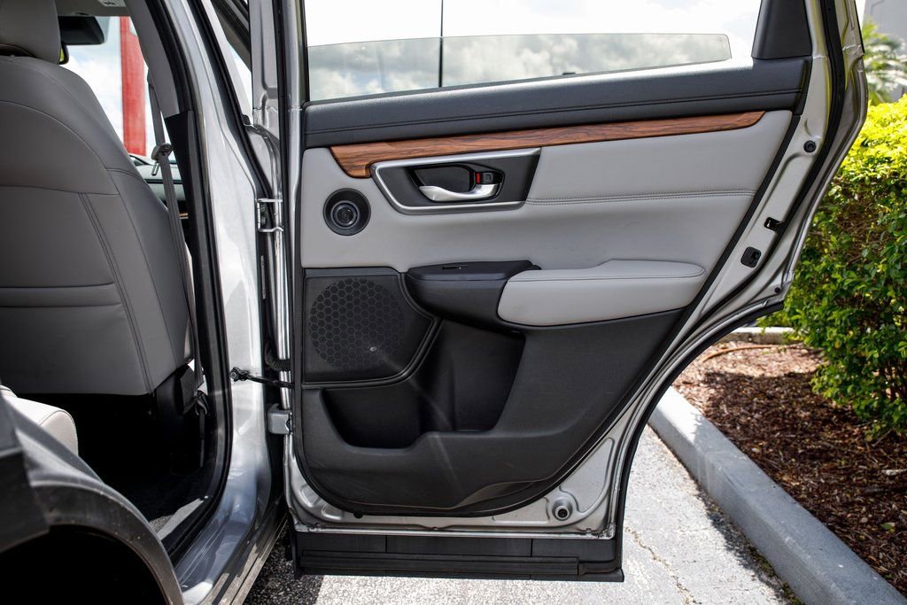 Used 2017 Honda CR-V Touring image 32