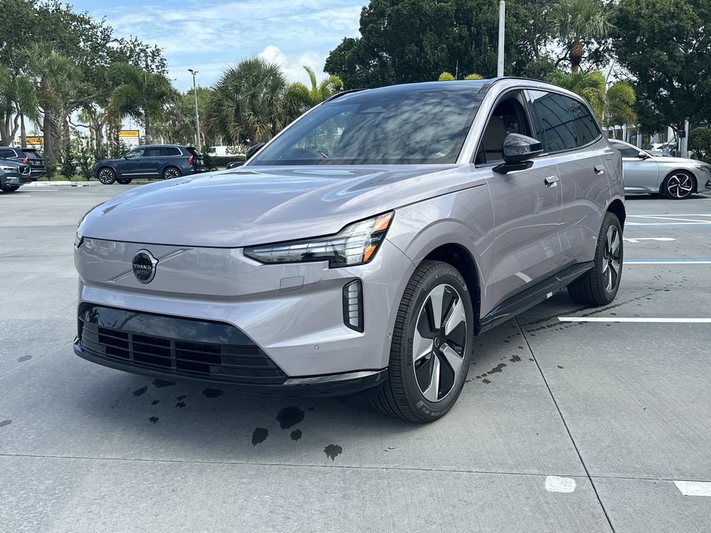 New 2026 Volvo EX90 Plus RWD image 2