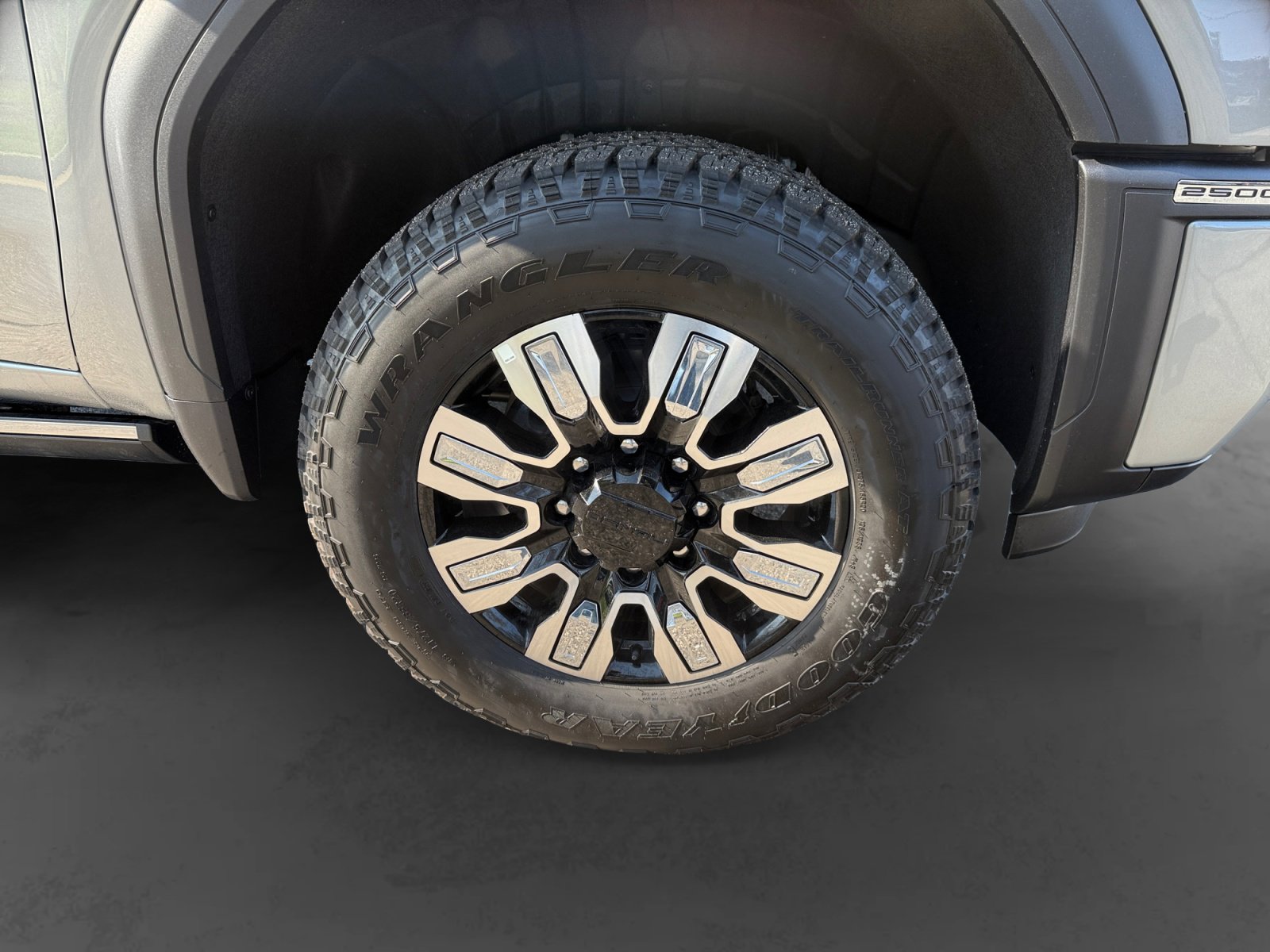 New 2026 GMC Sierra 2500 Denali w/ Denali Reserve Package image 29