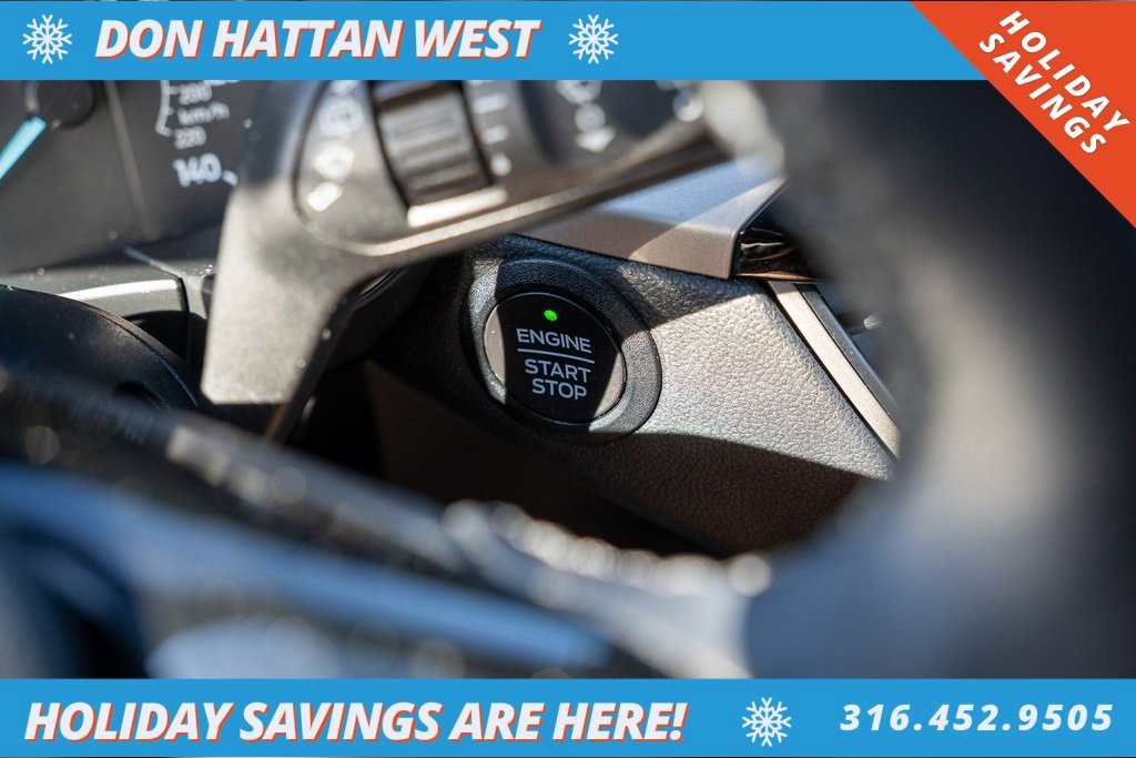 Used 2022 Ford Escape SE w/ Cold Weather Package image 13