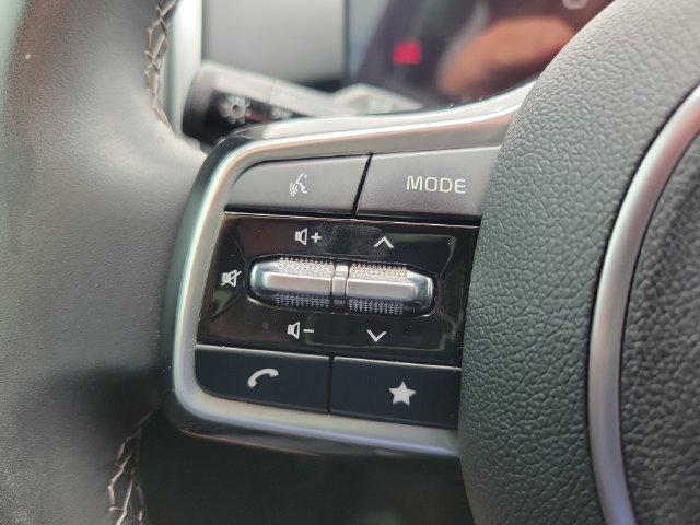 Used 2025 Kia Sorento S FWD image 21
