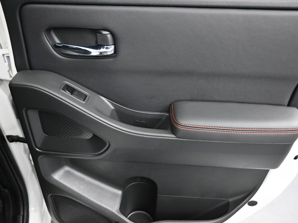 Used 2022 Nissan Frontier PRO-4X w/ Off-Road Protection Package image 38