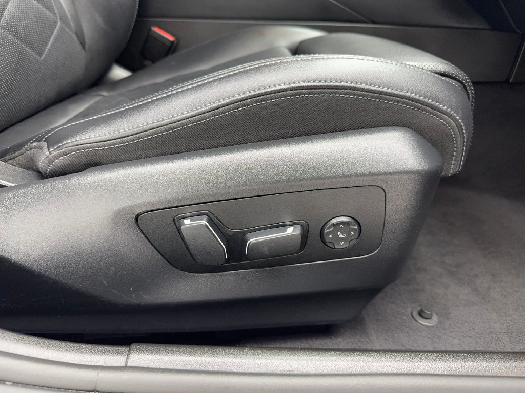 Used 2024 BMW 530i w/ Premium Package RWD image 43