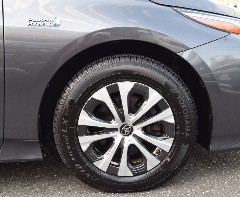 Used 2021 Toyota Prius Prime LE FWD image 11