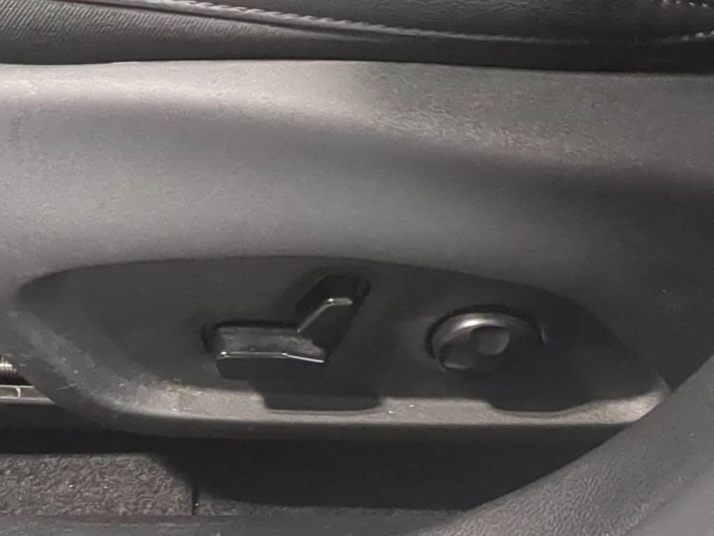 Used 2020 Jeep Compass Limited image 20