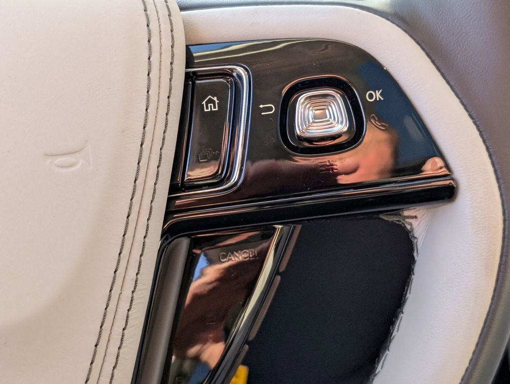 New 2026 Lincoln Aviator 2WD image 19