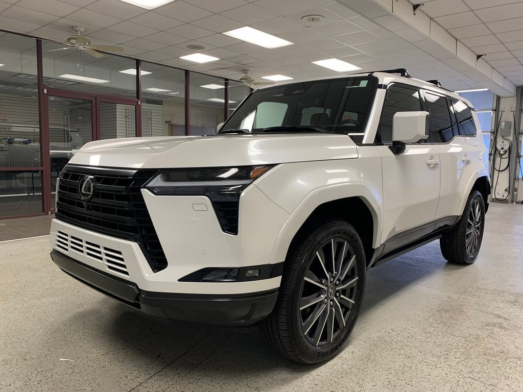 Used 2026 Lexus GX 550 w/ Accessory Package (2T) AWD/4WD image 2
