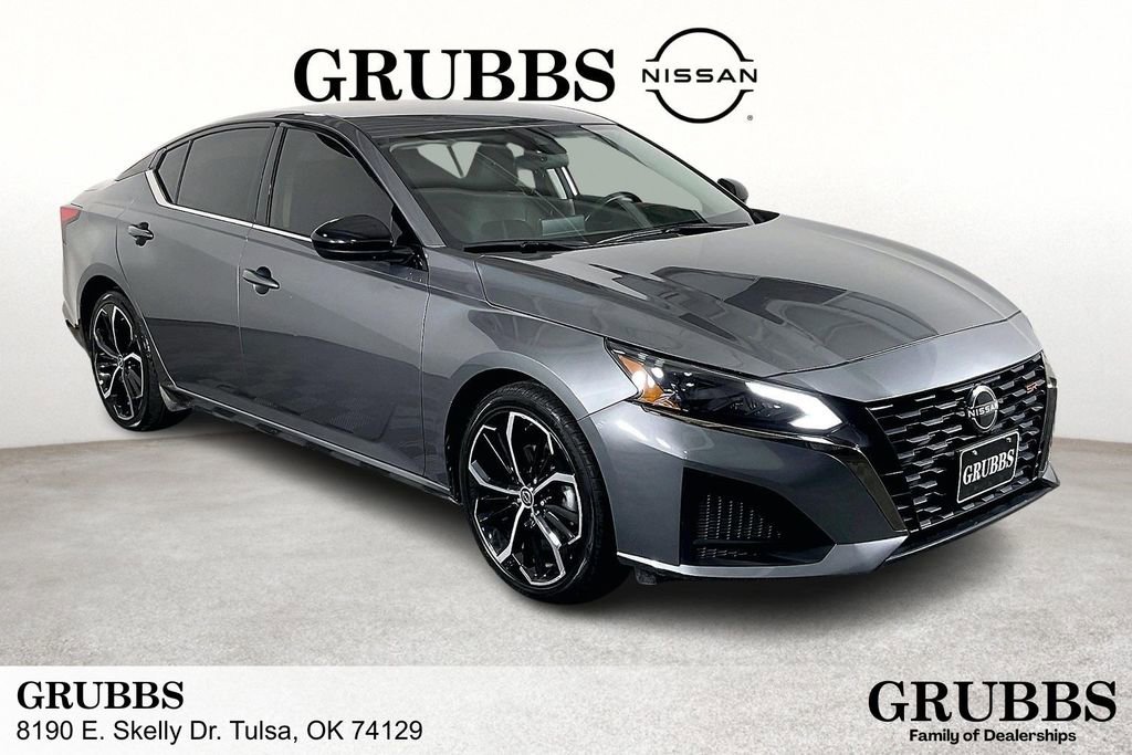 Used 2024 Nissan Altima 2.5 SR