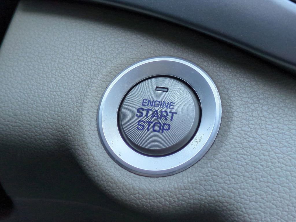 Used 2017 Hyundai Elantra Value Edition image 28