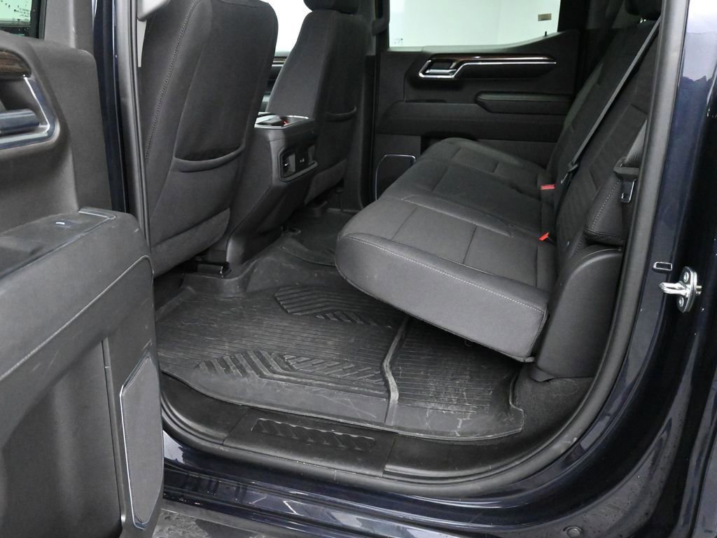 Used 2024 Chevrolet Silverado 1500 LT Trail Boss w/ Convenience Package II image 18