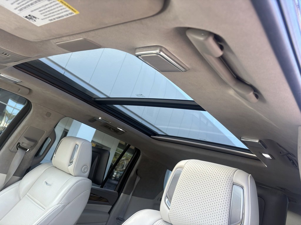 Used 2022 Cadillac Escalade ESV Sport Platinum image 31